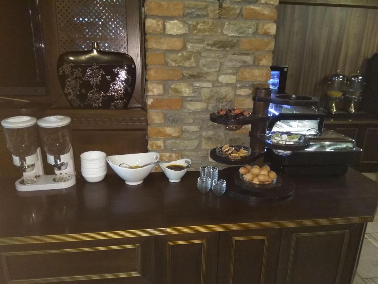 Hotel Παραδοσιακο Káto Loutrákion Eksteriør bilde